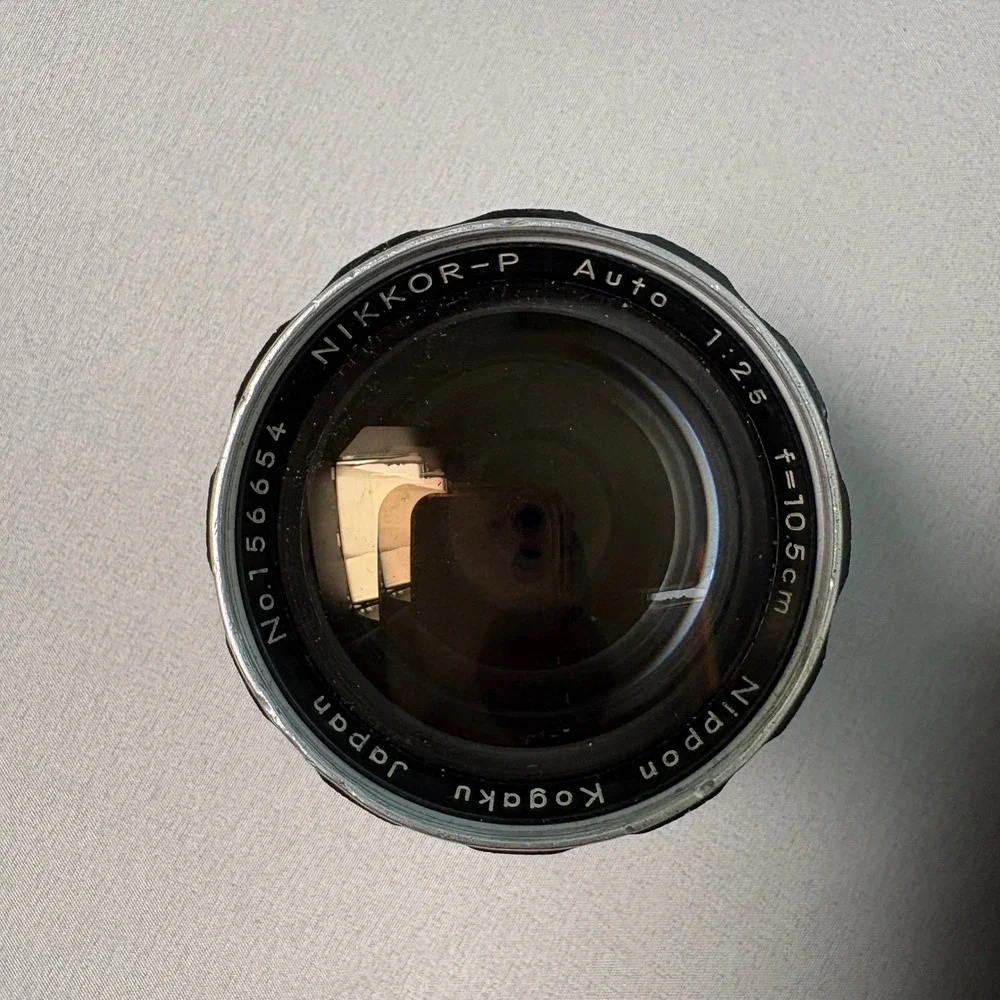 Nikon Nikkor-P Auto 105mm f/2.5 Lens Nippon Kogaku Japan 10.5cm No. 156654